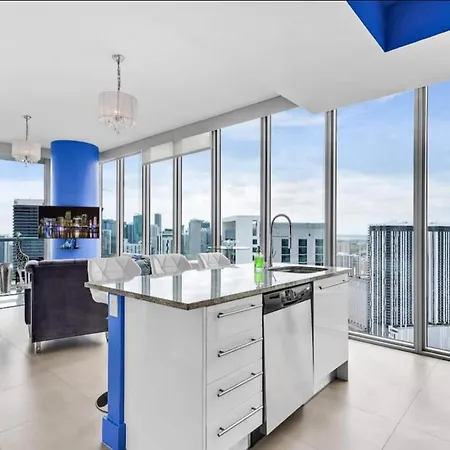 Highrise With The Best Location Apartment